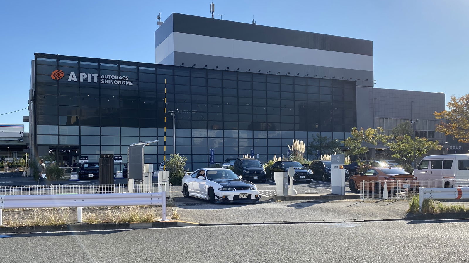 A-Pit Autobacs Shinonome - exterior